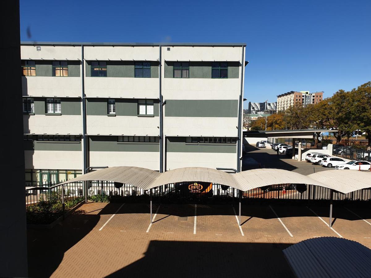 Grosvenor Apartments Pretoria-Noord Exterior foto