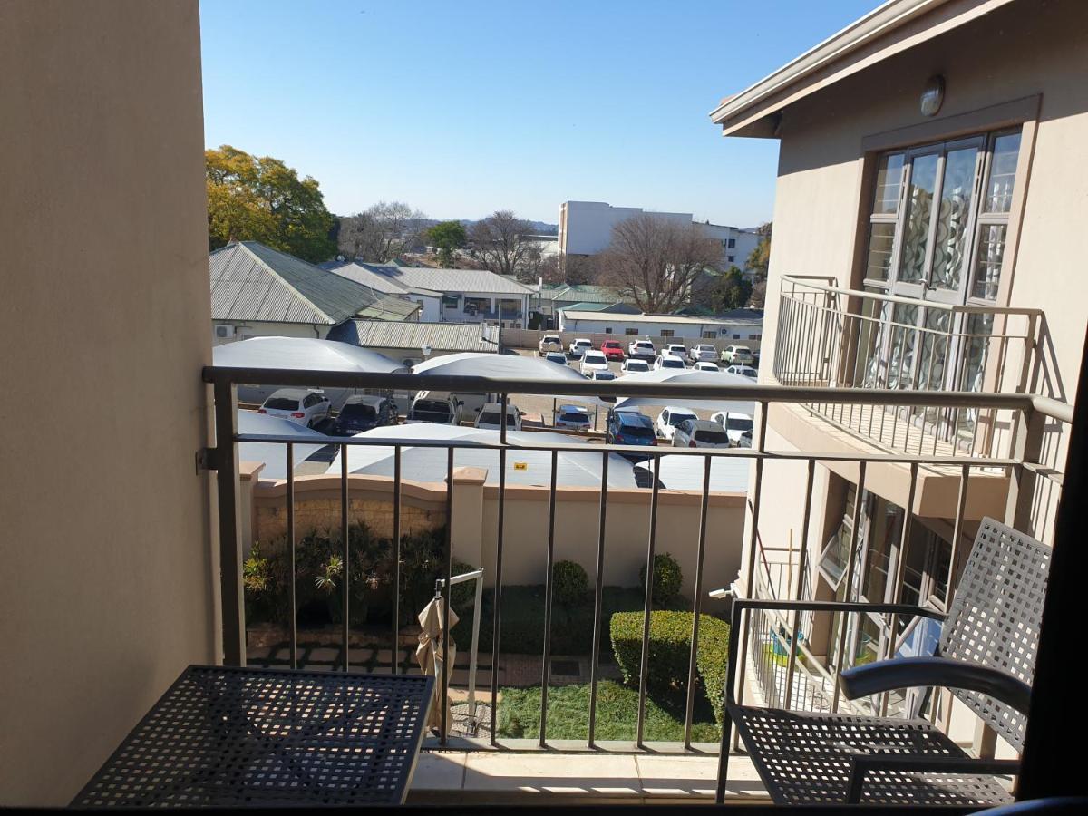 Grosvenor Apartments Pretoria-Noord Exterior foto